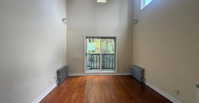 182 Lisgar Street, Ottawa, ON, K2P 0C4 - 2