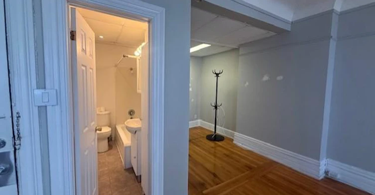 182 Lisgar Street, Ottawa, ON, K2P 0C4 - 3