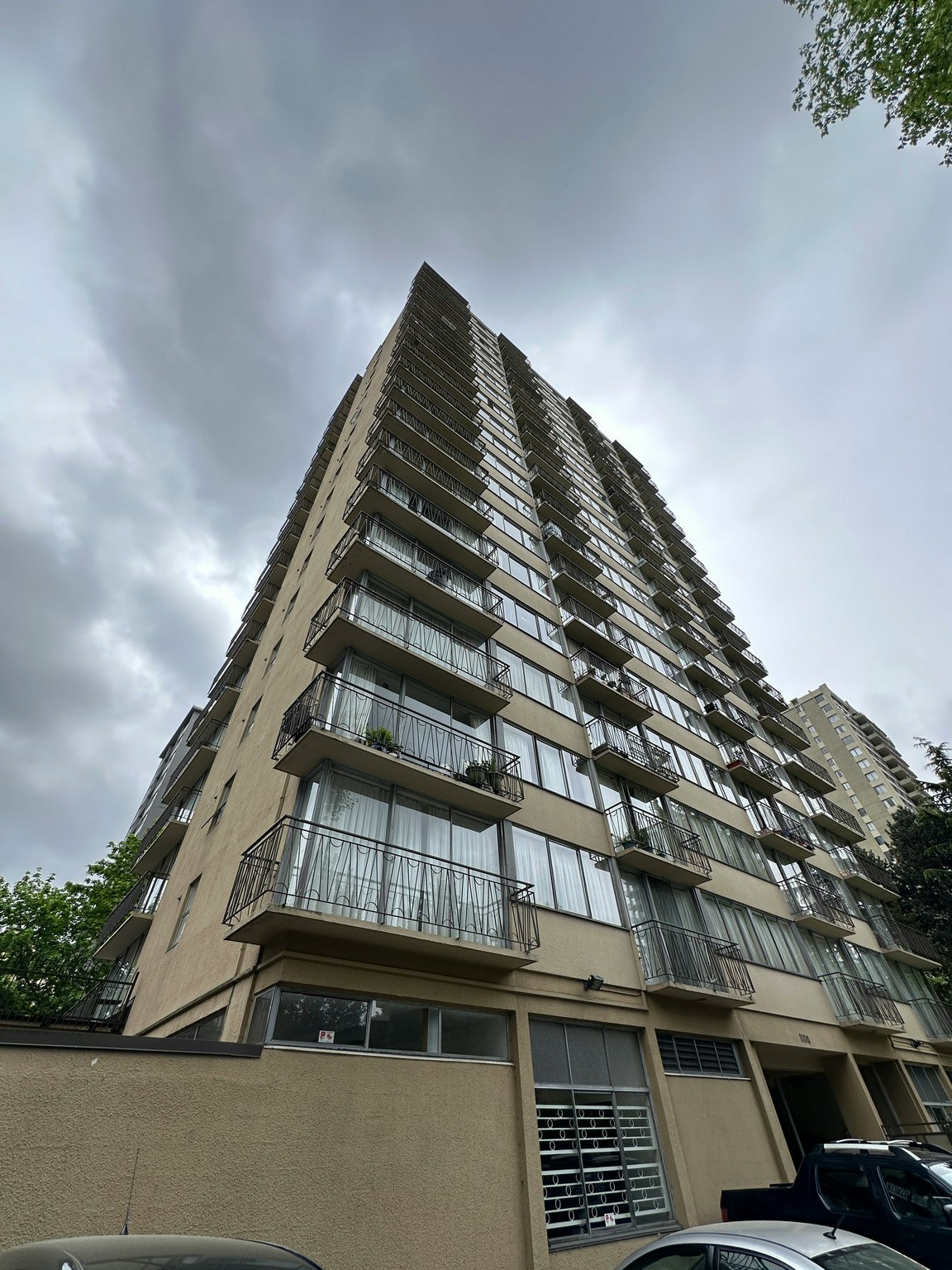 1100 Jervis Street, Vancouver, BC, V6E 2C4 - 2