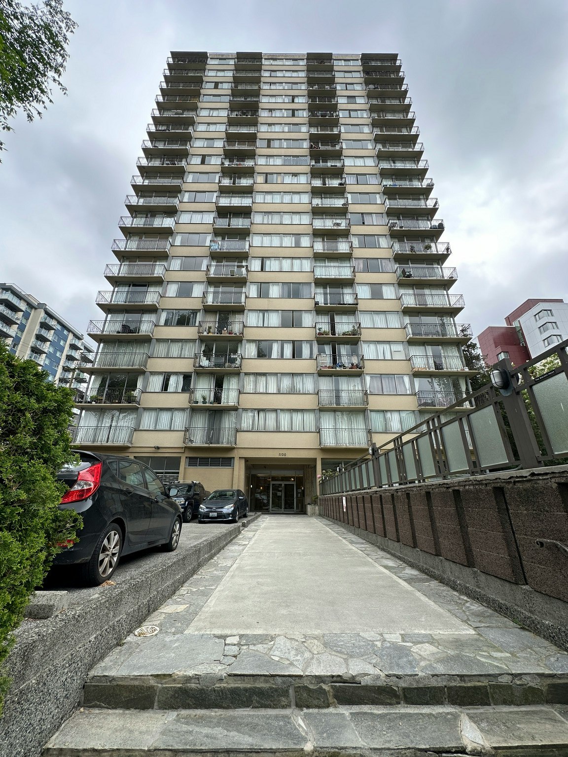 1100 Jervis Street, Vancouver, BC, V6E 2C4