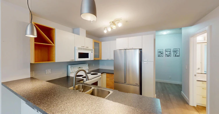 315 24 Avenue Sw, Calgary, AB, T2S 3E7 - 2