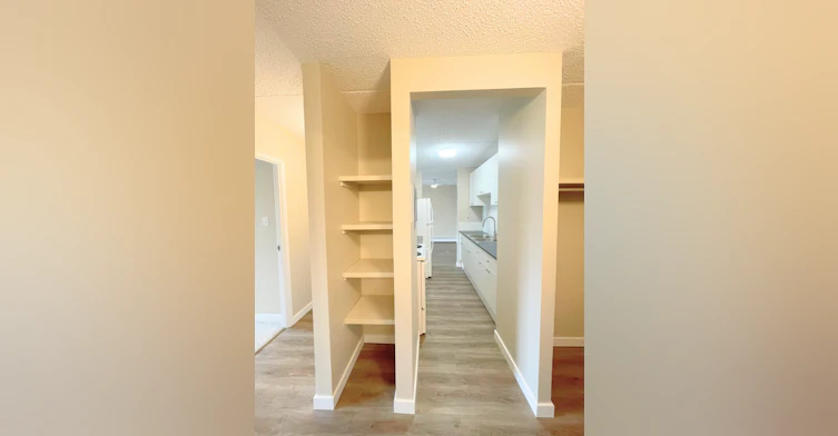 9107 88 Avenue Northwest, Edmonton, AB, T6C 3P9 - 19