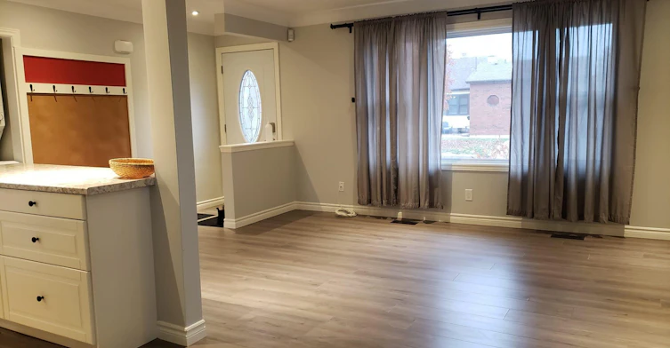 Upper-105 Harold Avenue, Brantford, ON, N3T 1W3 - 2