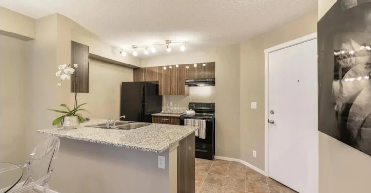 0-3011 James Mowatt Trail Southwest, Edmonton, AB, T6W 3P3