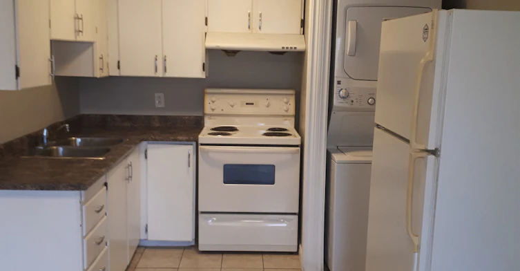 1-40 Amos Avenue, Waterloo, ON, N2L 5G3 - 7