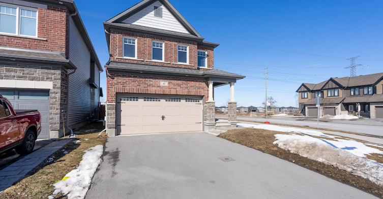 40 Tapadero Avenue, Ottawa, ON, K2V 0E2