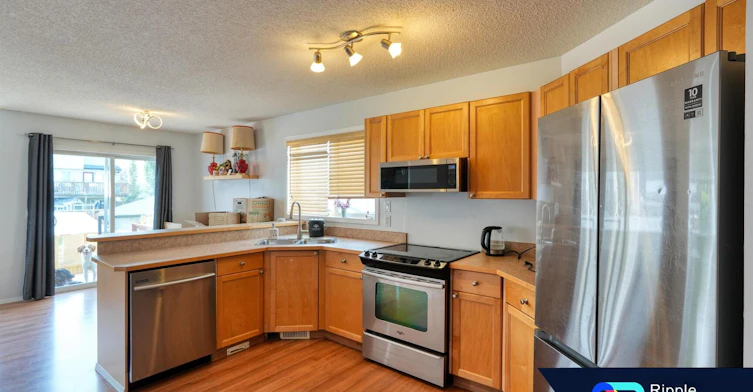 15754 Everstone Road Southwest, Calgary, AB, T2Y 4M3 - 3