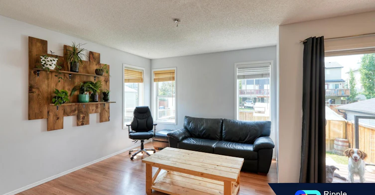 15754 Everstone Road Southwest, Calgary, AB, T2Y 4M3 - 4