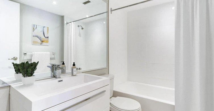 105-4560 Lasalle Boulevard, Montréal, QC, H4G 2B1 - 4