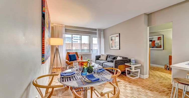 407-2050 De Maisonneuve Boulevard Ouest, Montréal, QC, H3H 1K7 - 4