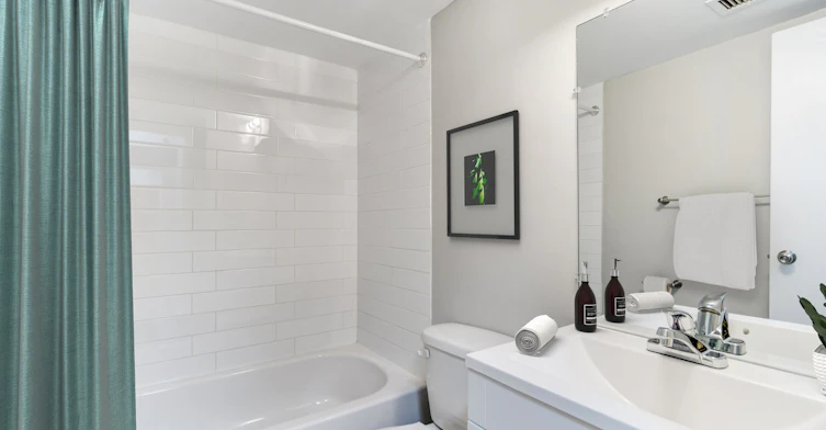 1002-5500 Borden Avenue, Côte-Saint-Luc, QC, H4V 2T4 - 4
