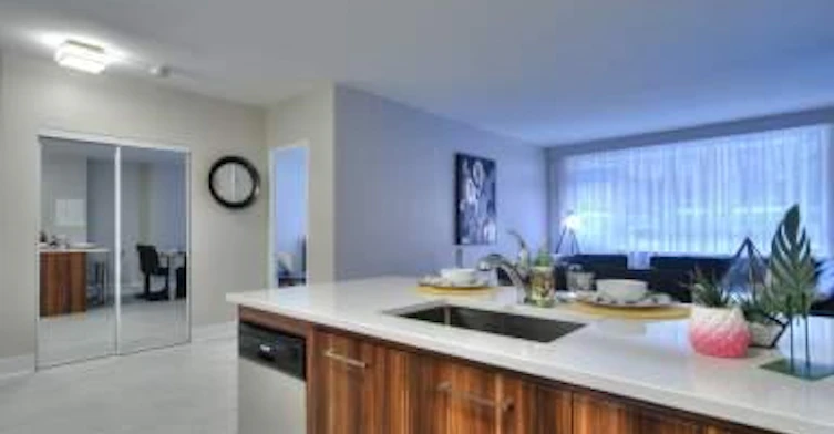 25-2070 De Maisonneuve Boulevard Ouest, Montréal, QC, H3H 1K8 - 2