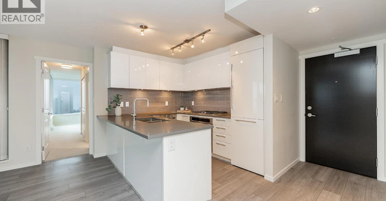 2007-6658 Dow Avenue, Burnaby, BC, V5H 0C7 - 5