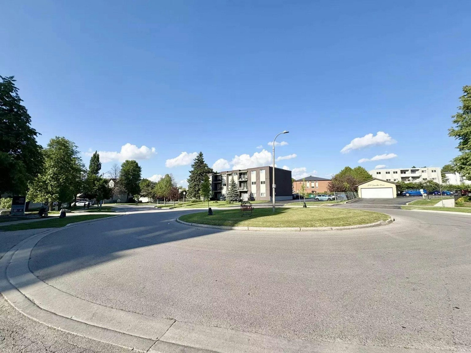 506-286 Chandler Drive, Kitchener, ON, N2E 3J8 - 2