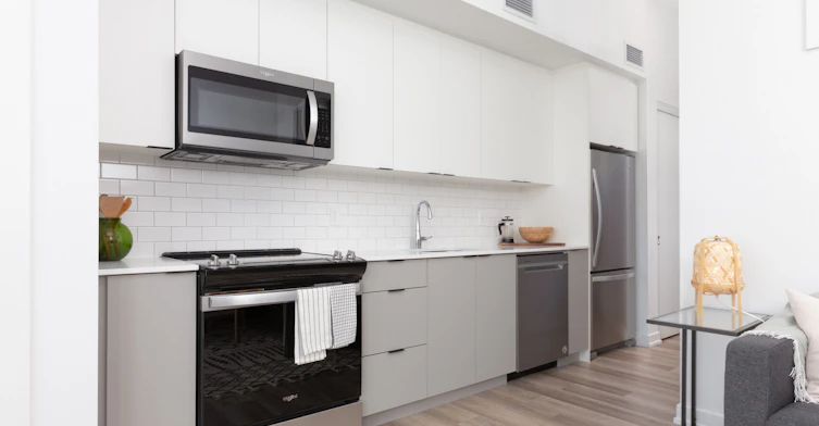 950 Mcpherson Square Northeast, Calgary, AB, T2E 8C7 - 7