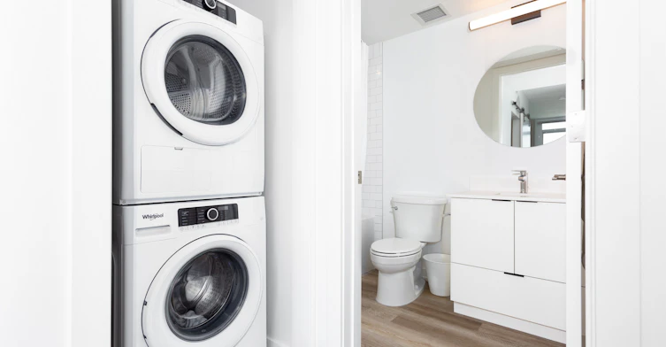 950 Mcpherson Square Northeast, Calgary, AB, T2E 8C7 - 9