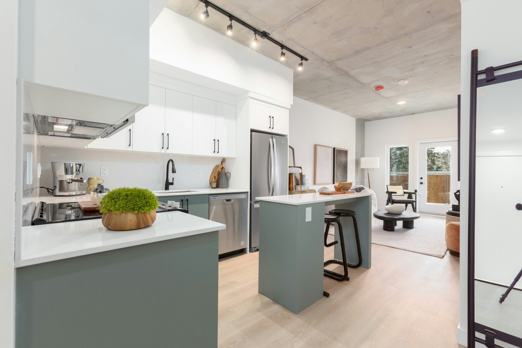 712-9a  NW, Calgary, AB, T2N 5B1 - 7