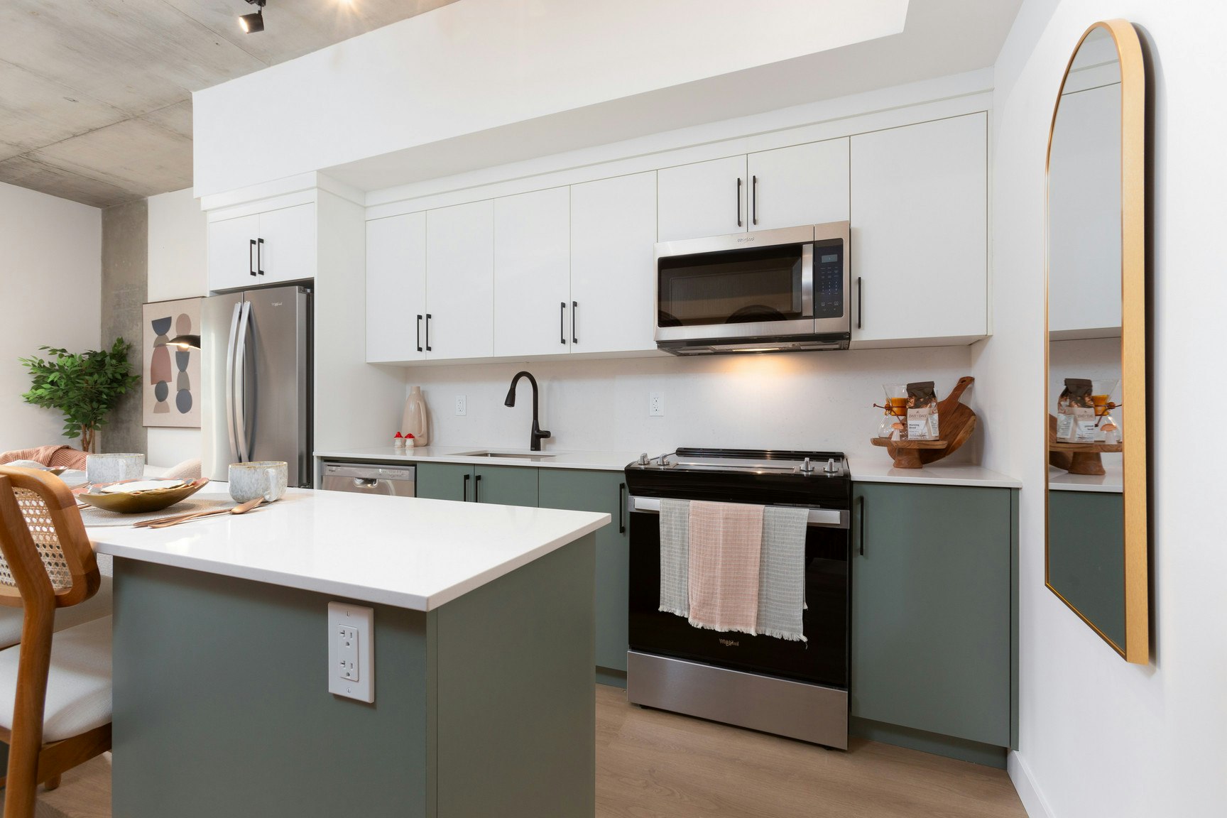 908-9a  NW, Calgary, AB, T2N 5B1 - 10