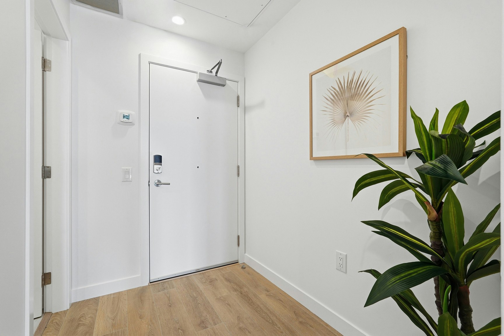 0-275 East 2nd Street, North Vancouver, BC, V7L 1C4 - 4