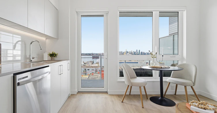 0-275 East 2nd Street, North Vancouver, BC, V7L 1C4 - 9