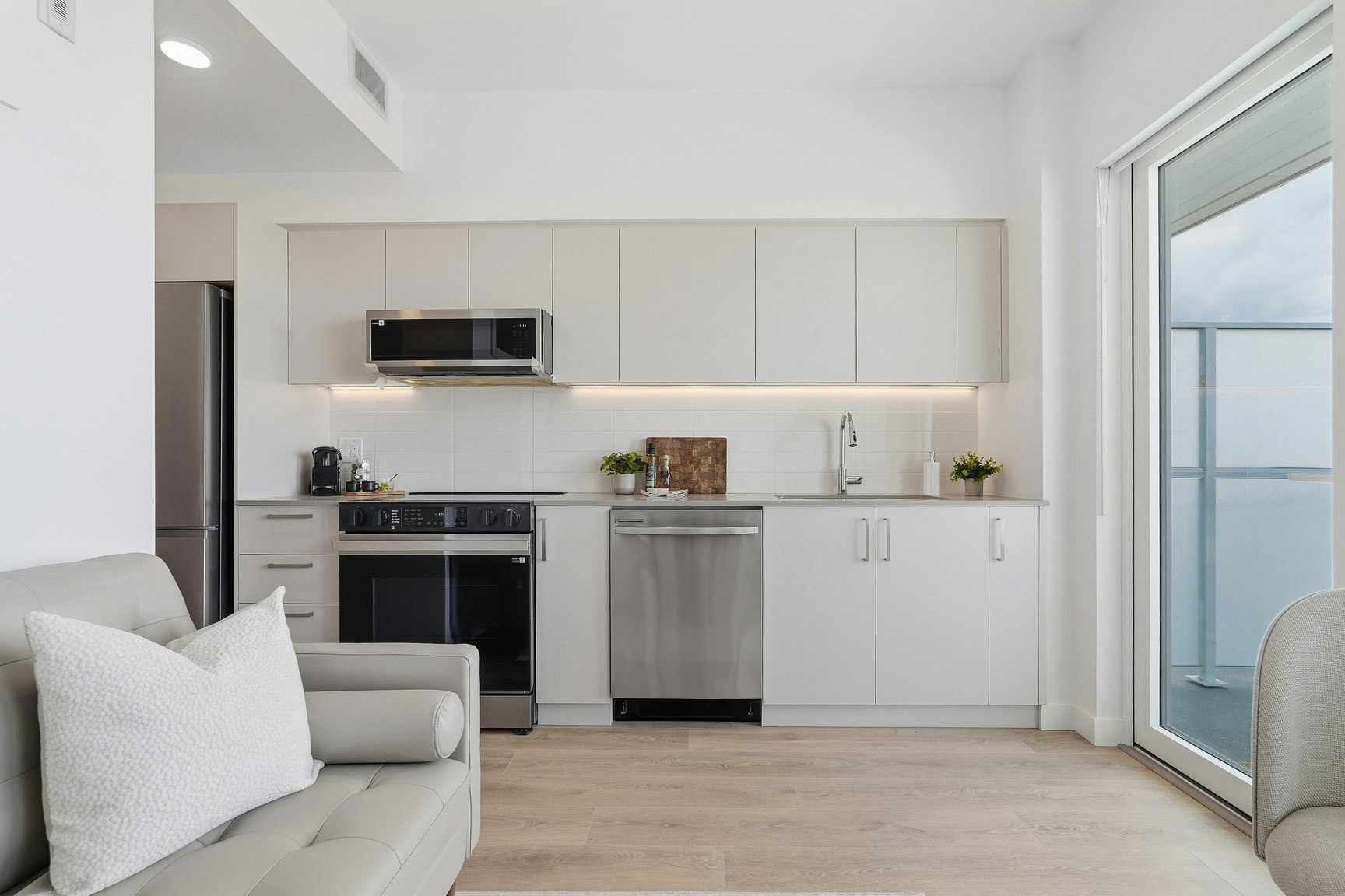 0-275 East 2nd Street, North Vancouver, BC, V7L 1C4 - 13