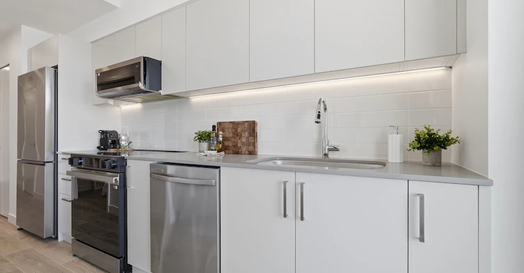 0-275 East 2nd Street, North Vancouver, BC, V7L 1C4 - 14