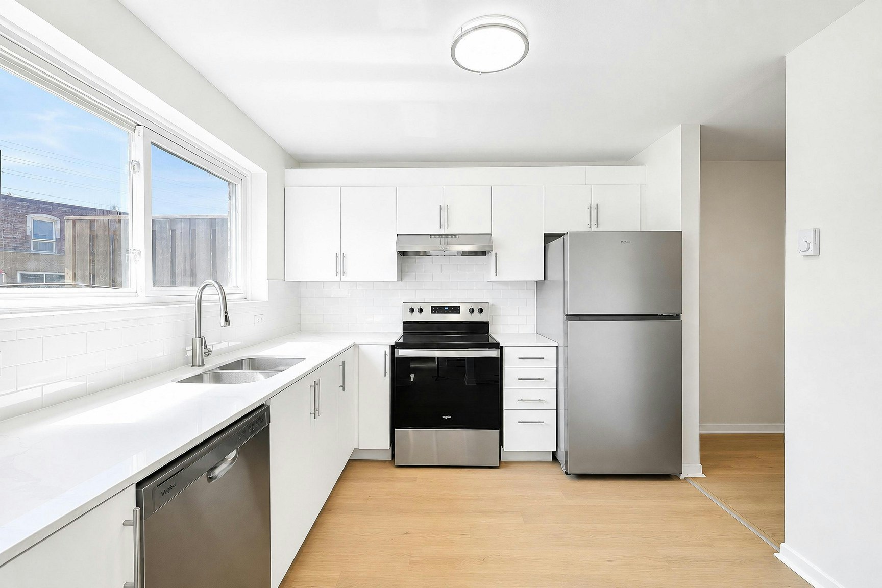 8-1400 Winding Trail, Mississauga, ON, L4Y 2T8 - 9