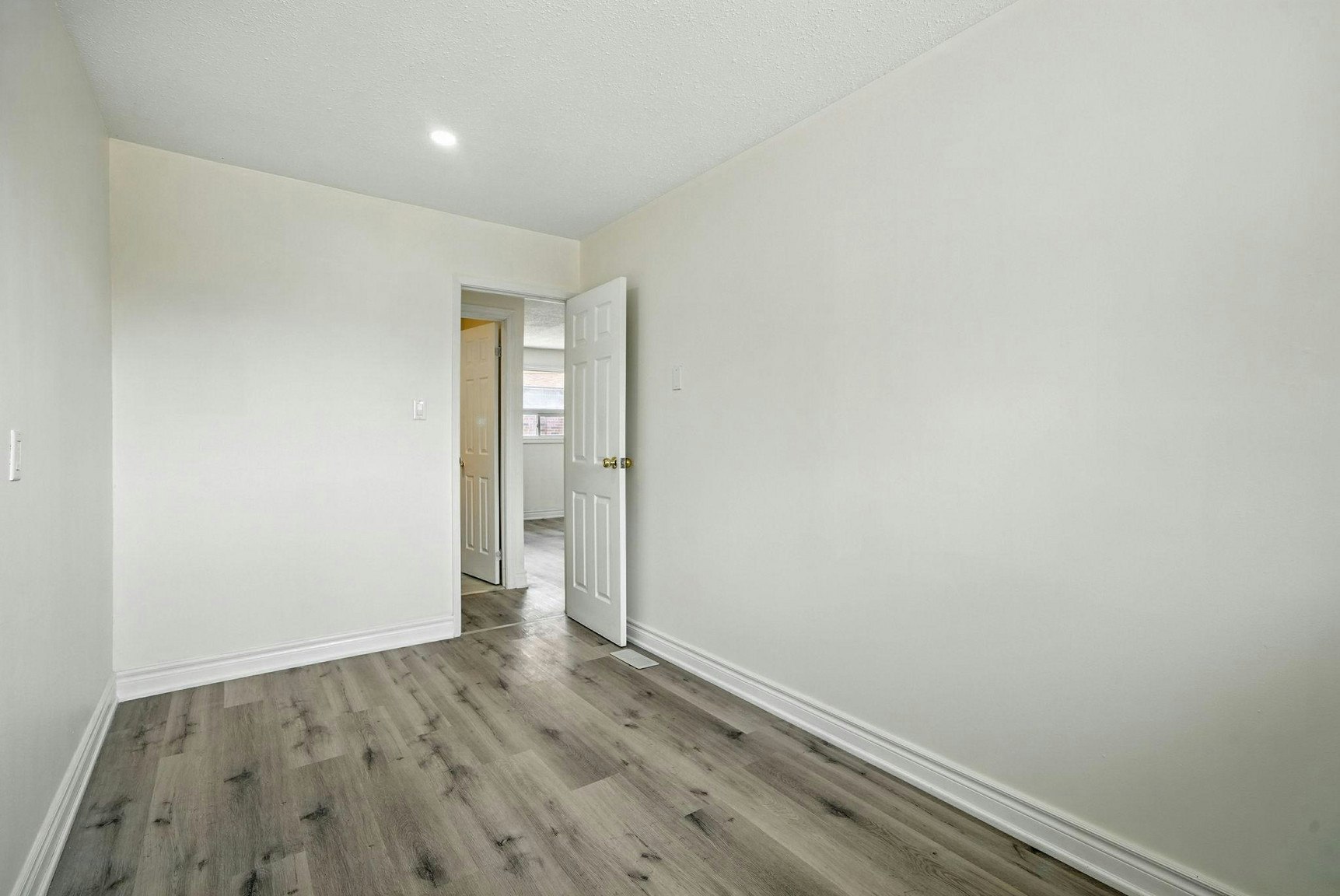 84 Mary Street West, Kawartha Lakes, ON - 8