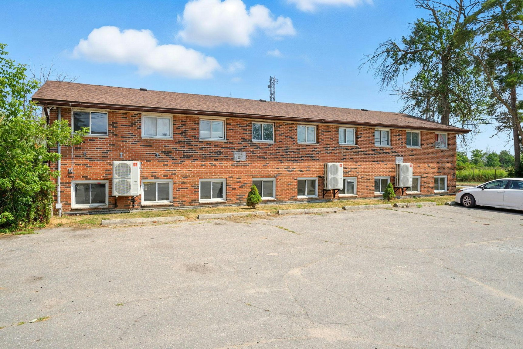 84 Mary Street West, Kawartha Lakes, ON - 2