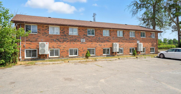 84 Mary Street West, Kawartha Lakes, ON - 2