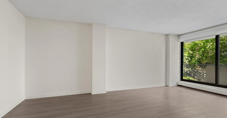 9820 104 Street Northwest, Edmonton, AB, T5K 0Z1 - 4