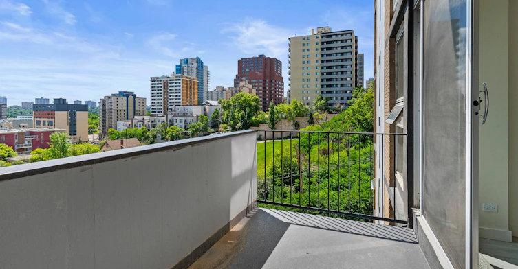 9820 104 Street Northwest, Edmonton, AB, T5K 0Z1