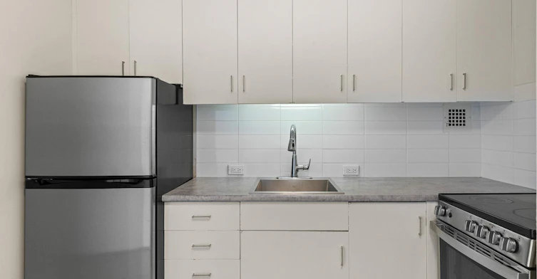 9820 104 Street Northwest, Edmonton, AB, T5K 0Z1 - 3
