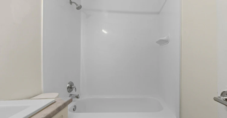 9820 104 Street Northwest, Edmonton, AB, T5K 0Z1 - 15