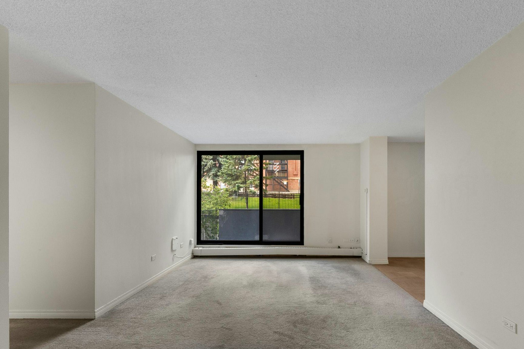 9820 104 Street Northwest, Edmonton, AB, T5K 0Z1 - 3