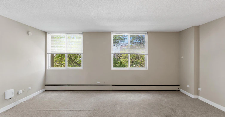 11147 Whyte Avenue Northwest, Edmonton, AB, T6G 0T5 - 5