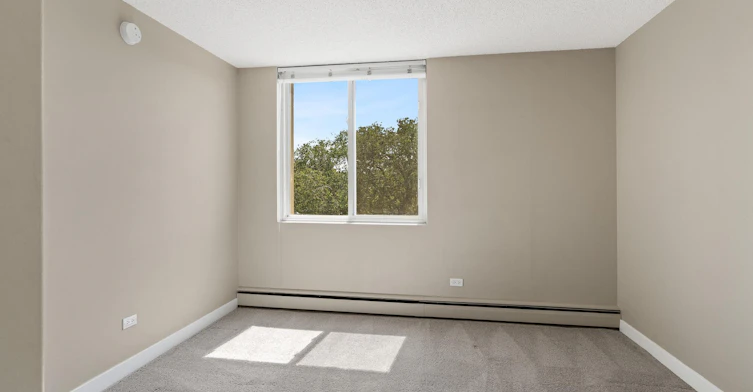11147 Whyte Avenue Northwest, Edmonton, AB, T6G 0T5 - 7