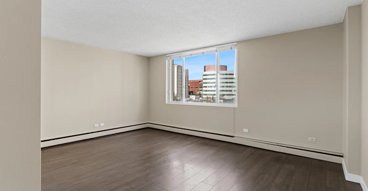 11147 Whyte Avenue Northwest, Edmonton, AB, T6G 0T5 - 7