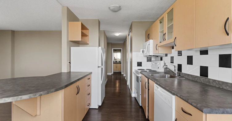 11147 Whyte Avenue Northwest, Edmonton, AB, T6G 0T5