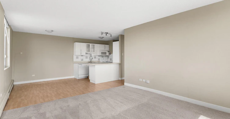 11147 Whyte Avenue Northwest, Edmonton, AB, T6G 0T5 - 5