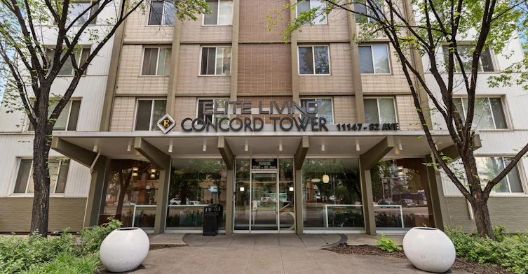 11147 Whyte Avenue Northwest, Edmonton, AB, T6G 0T5 - 14