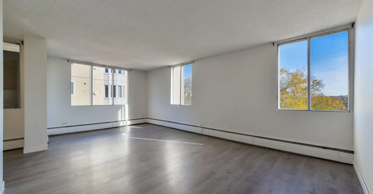 9624 105 Street Northwest, Edmonton, AB, T5K 0Z8 - 9