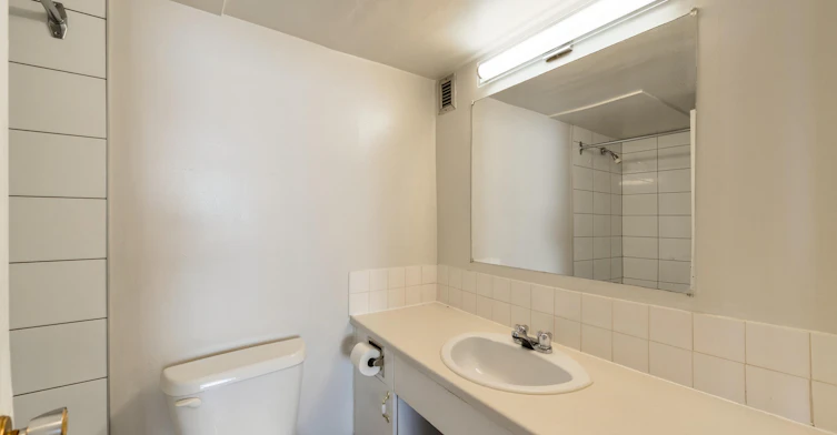 9624 105 Street Northwest, Edmonton, AB, T5K 0Z8 - 8