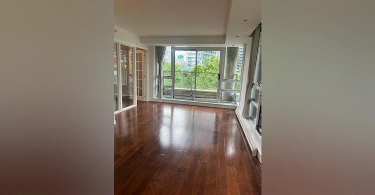 306-980 Cooperage Way, Vancouver, BC, V6B 0C3 - 2