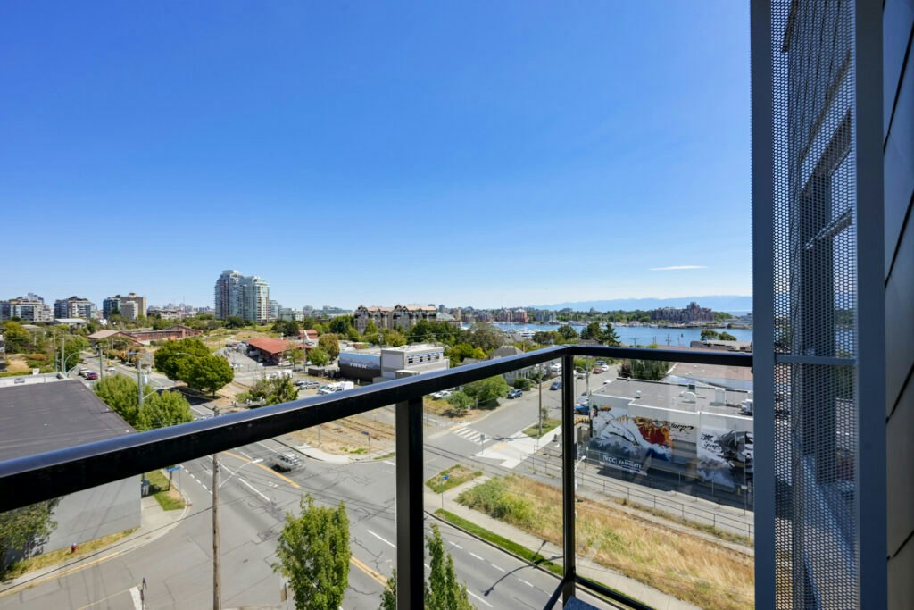 303-490 Esquimalt Road, Victoria, BC, V9A 0L8 - 15