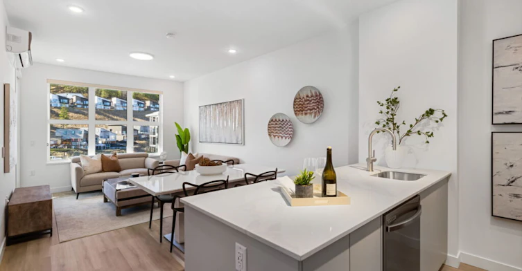 330-3271 Hilltown Drive, Kelowna, BC, V1V 0K9 - 6