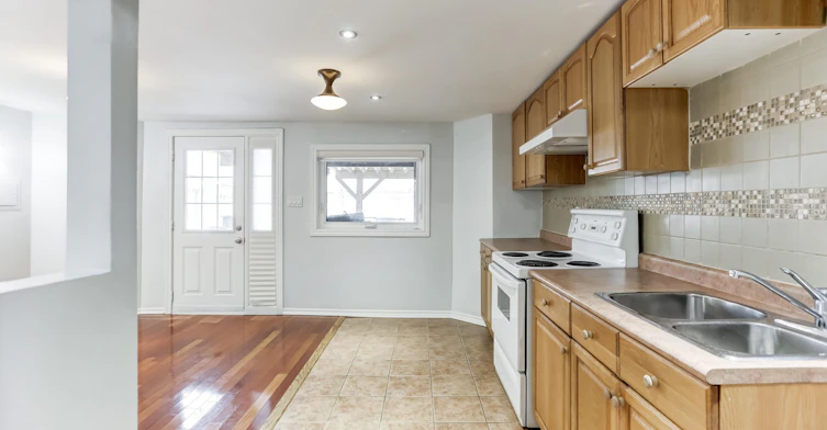 Bsmt-1557 Avonmore Square, Pickering, ON, L1V 7H5 - 12