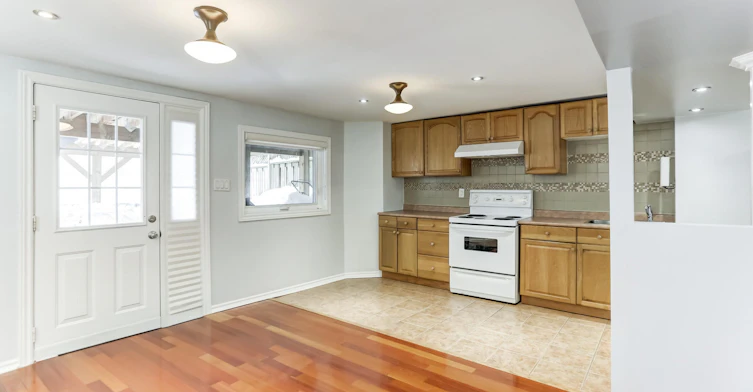 Bsmt-1557 Avonmore Square, Pickering, ON, L1V 7H5 - 4