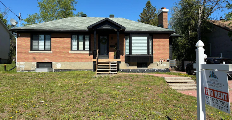 61 CROWNHILL ST-61 Crownhill Street, Ottawa, ON, K1J 7K7