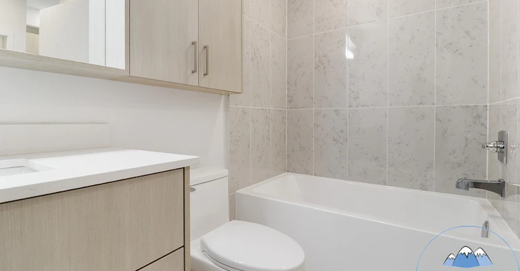 13838 108 Avenue, Surrey, BC, V3T 0T8 - 13